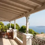 Sunny * Skiathos Town