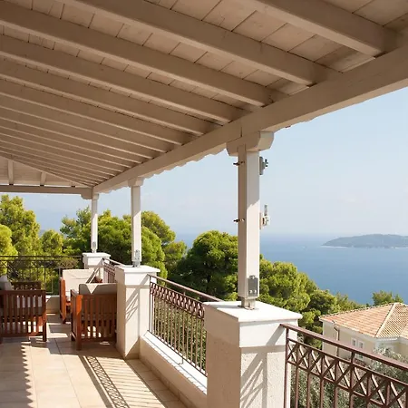 Sunny * Skiathos Town